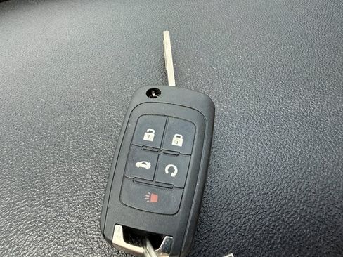 Used 2016 Chevrolet Impala LT FWD image 42