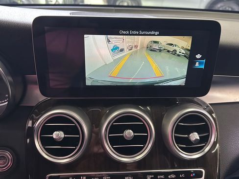 Used 2020 Mercedes-Benz GLC 300 4MATIC image 13