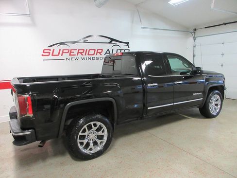 Used 2018 GMC Sierra 1500 SLT w/ SLT Premium Package image 4