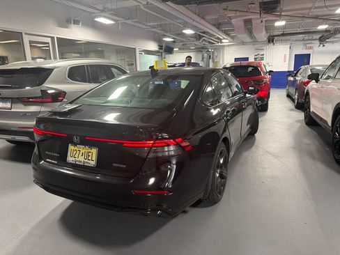Used 2024 Honda Accord Sport image 20