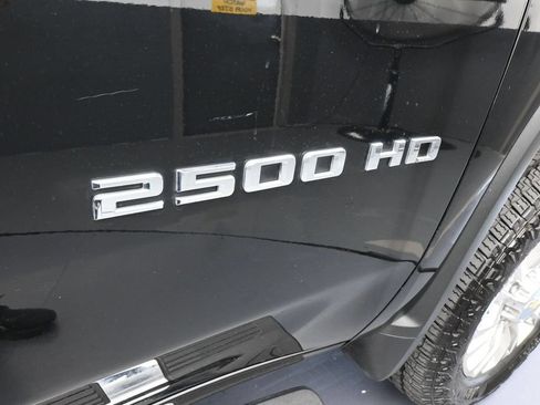 Used 2022 Chevrolet Silverado 2500 High Country w/ Z71 Off-Road Package AWD/4WD image 58