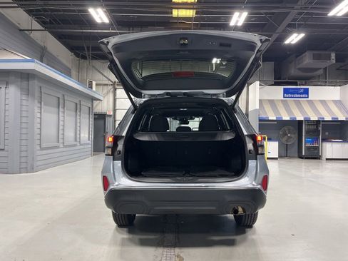 Used 2026 Subaru Forester Premium AWD/4WD image 9