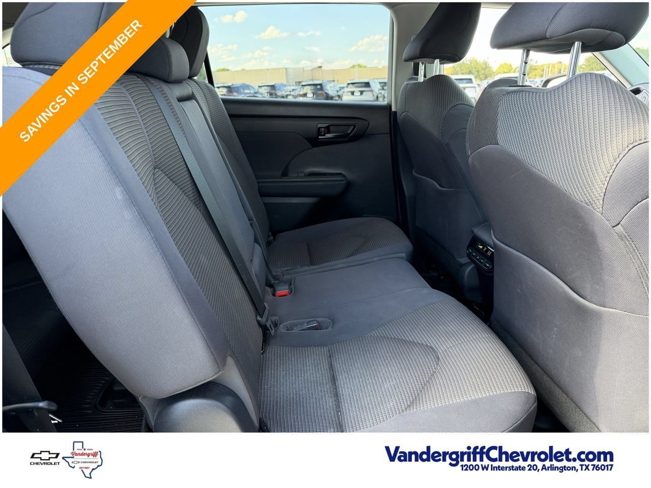 Used 2022 Toyota Highlander LE FWD image 25