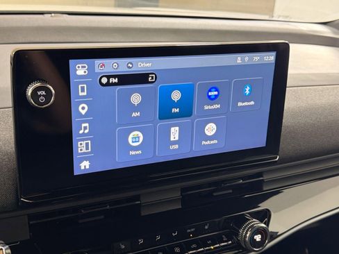 Used 2024 Honda Prologue EX image 17