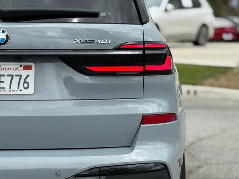 Certified 2025 BMW X7 xDrive40i w/ M Sport Package AWD/4WD image 14