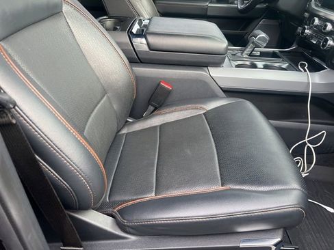 Used 2024 Ford F150 Lariat w/ FX4 Off-Road Package image 7