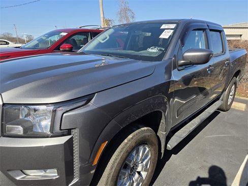 Used 2023 Nissan Frontier SV w/ SV Convenience Package image 9
