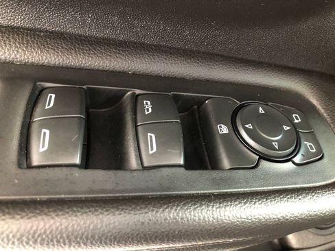 Used 2019 GMC Terrain SLT w/ Preferred Package FWD image 38