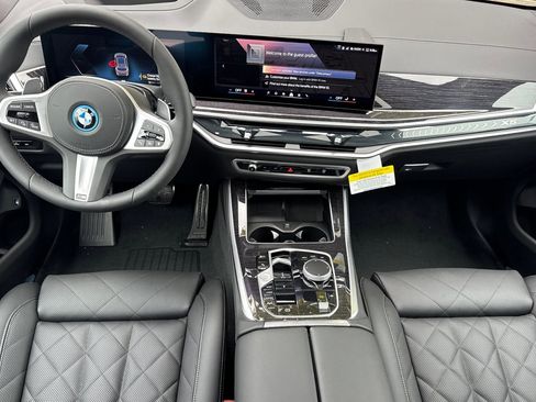 New 2026 BMW X5 xDrive50e w/ M Sport Package image 15