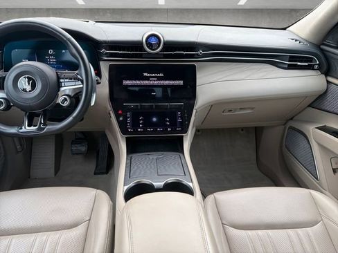 Used 2023 Maserati Grecale GT image 3