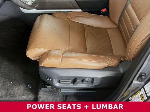 Used 2023 Toyota Tundra 1794 Edition image 4