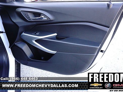 New 2026 Chevrolet Trax LS FWD image 39