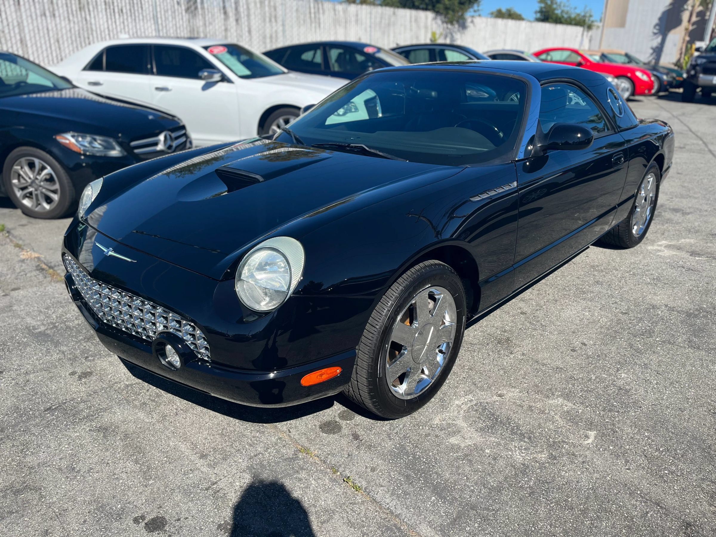Used 2002 Ford Thunderbird RWD image 3