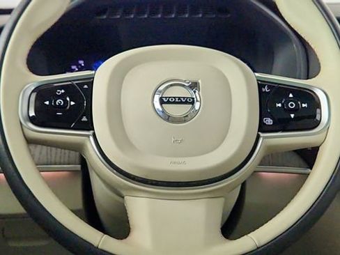 Certified 2023 Volvo XC90 B5 Plus w/ Protection Package Premier AWD/4WD image 23