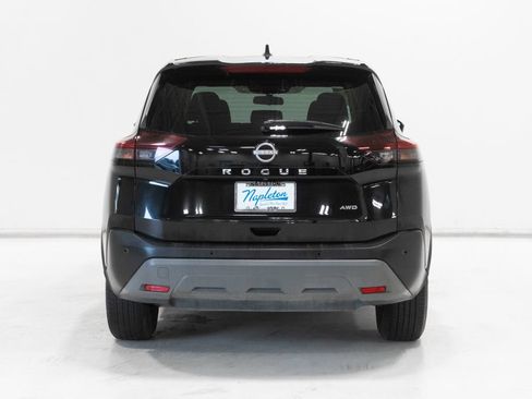 Used 2023 Nissan Rogue S AWD/4WD image 25