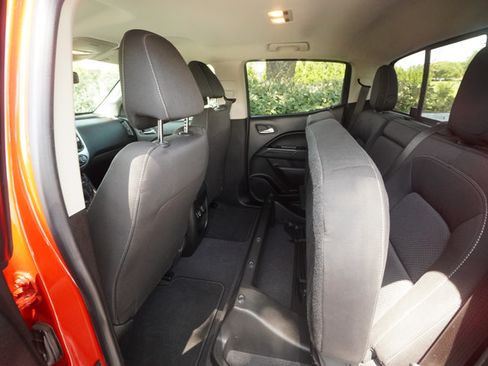 Used 2019 Chevrolet Colorado LT w/ LT Convenience Package RWD image 30