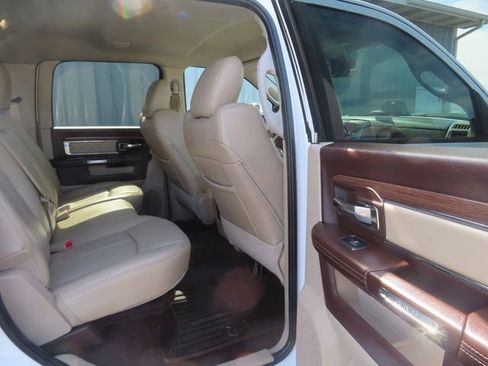 Used 2018 RAM 2500 Laramie image 28