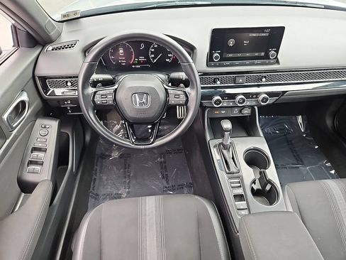 Used 2023 Honda Civic Sport image 11