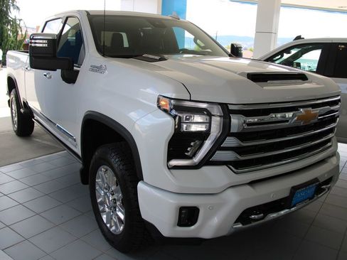 New 2025 Chevrolet Silverado 2500 High Country w/ Technology Package image 14