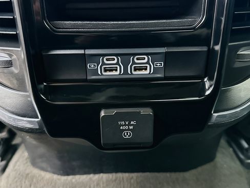 Used 2024 RAM 1500 Laramie AWD/4WD image 16