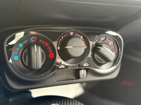 Used 2015 Alfa Romeo 4C Launch Edition w/ Convenience Group image 28