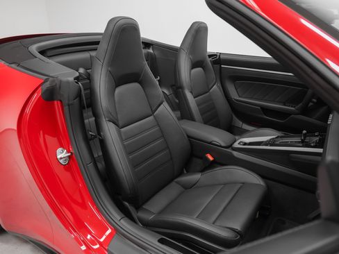 Certified 2026 Porsche 911 Carrera S RWD image 29