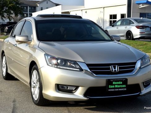 Used 2013 Honda Accord EX image 2