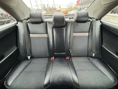 Used 2014 Toyota Camry SE image 17