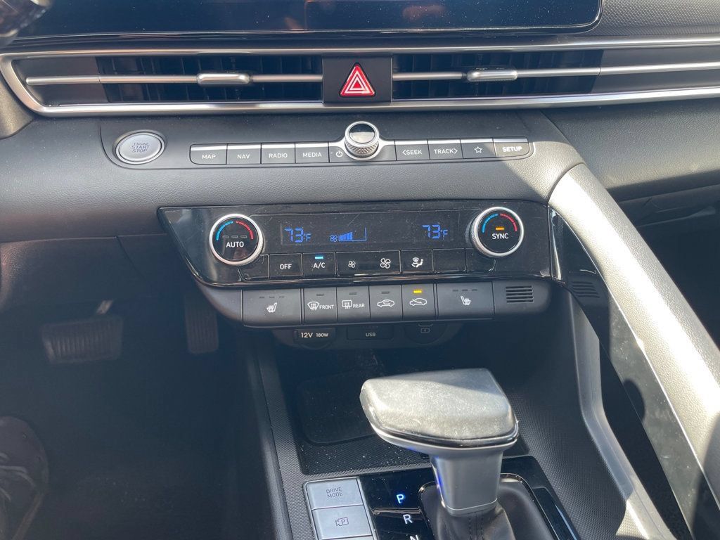 Used 2024 Hyundai Elantra Limited FWD image 19