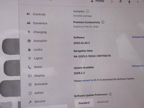 Used 2023 Tesla Model 3 Standard Range image 16