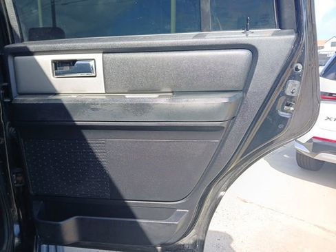 Used 2016 Ford Expedition XLT w/ Equipment Group 202A image 10