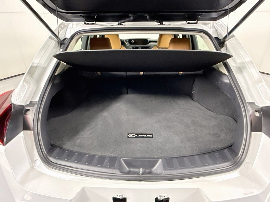 Used 2022 Lexus UX 250h w/ Accessory Package (Z2) AWD/4WD image 28