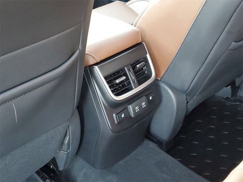 Used 2020 Subaru Outback Touring image 22