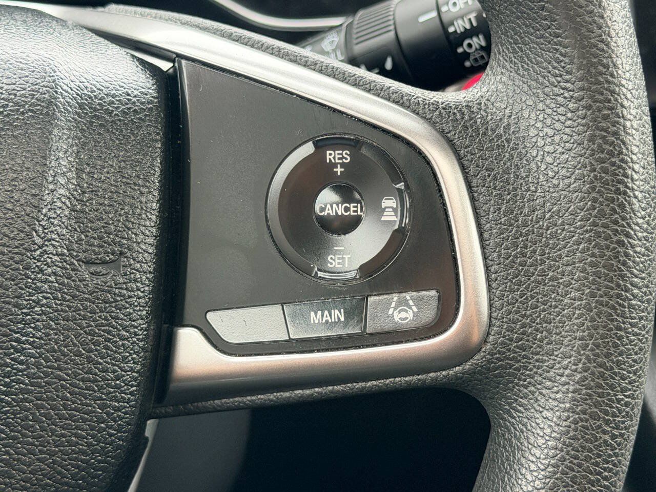 Used 2017 Honda CR-V EX image 32