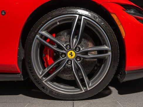 Certified 2024 Ferrari Roma Spider RWD image 35