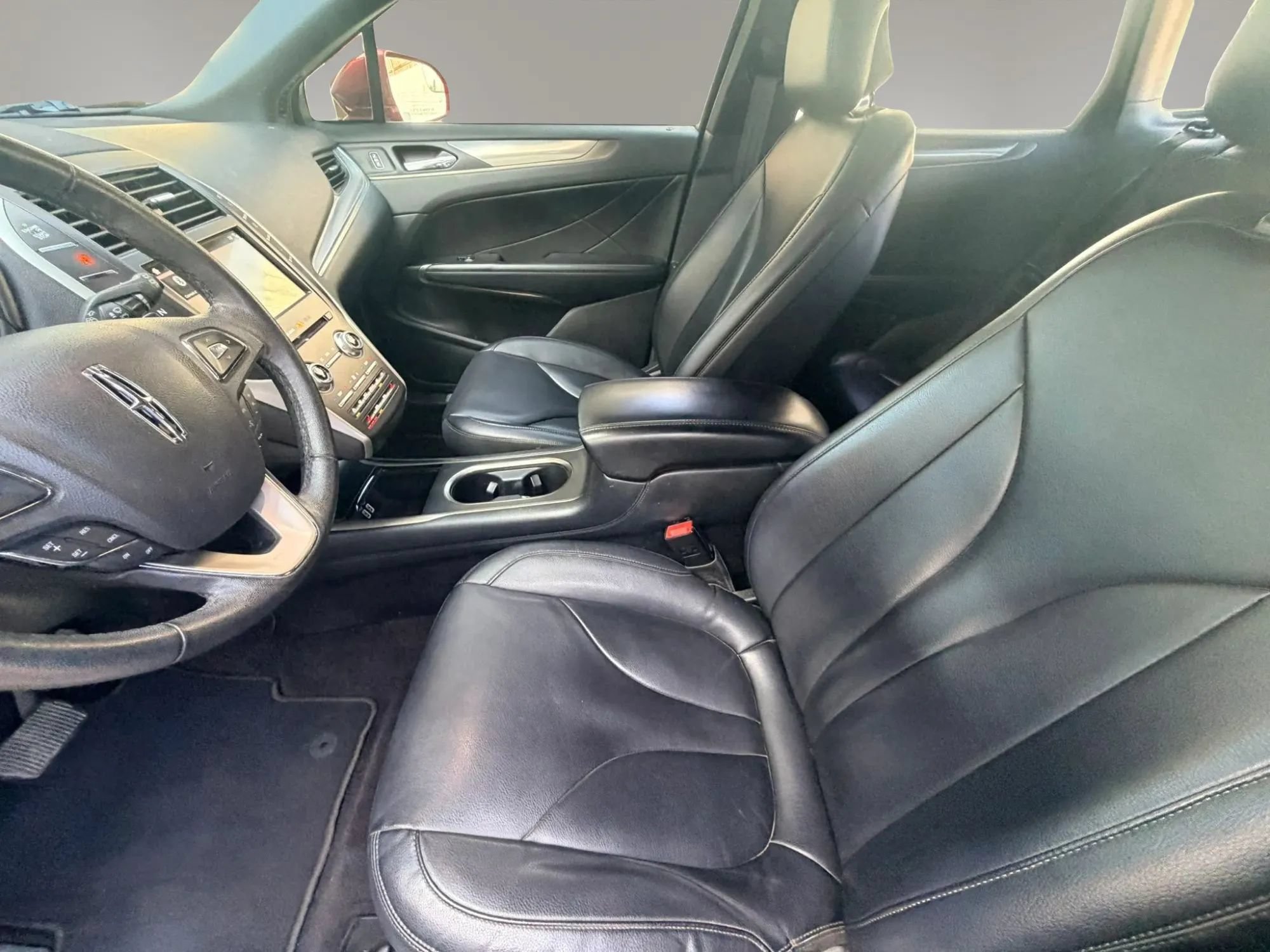 Used 2019 Lincoln MKC Premiere FWD image 24