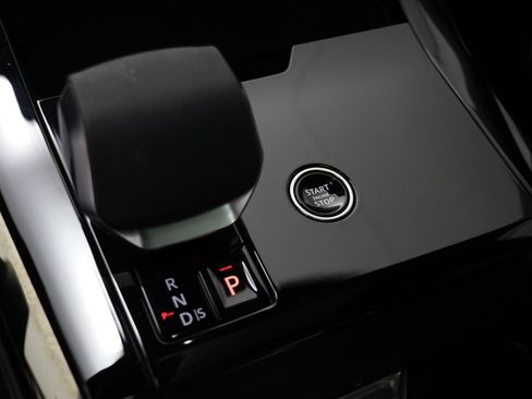 Certified 2025 Land Rover Range Rover Sport SE AWD/4WD image 12