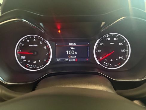Used 2023 Chevrolet TrailBlazer ACTIV w/ Sun and Liftgate Package FWD image 11