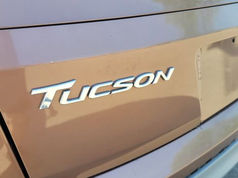 Used 2017 Hyundai Tucson Sport FWD image 7