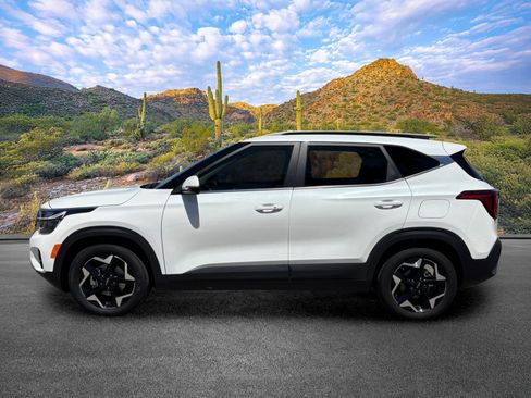 Certified 2024 Kia Seltos EX FWD image 7