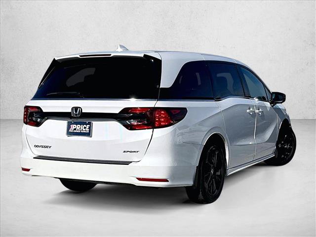 Used 2023 Honda Odyssey Sport image 2