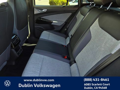 Certified 2023 Volkswagen ID.4 Pro RWD image 11