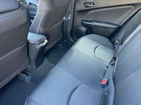 Used 2022 Toyota Prius LE image 24