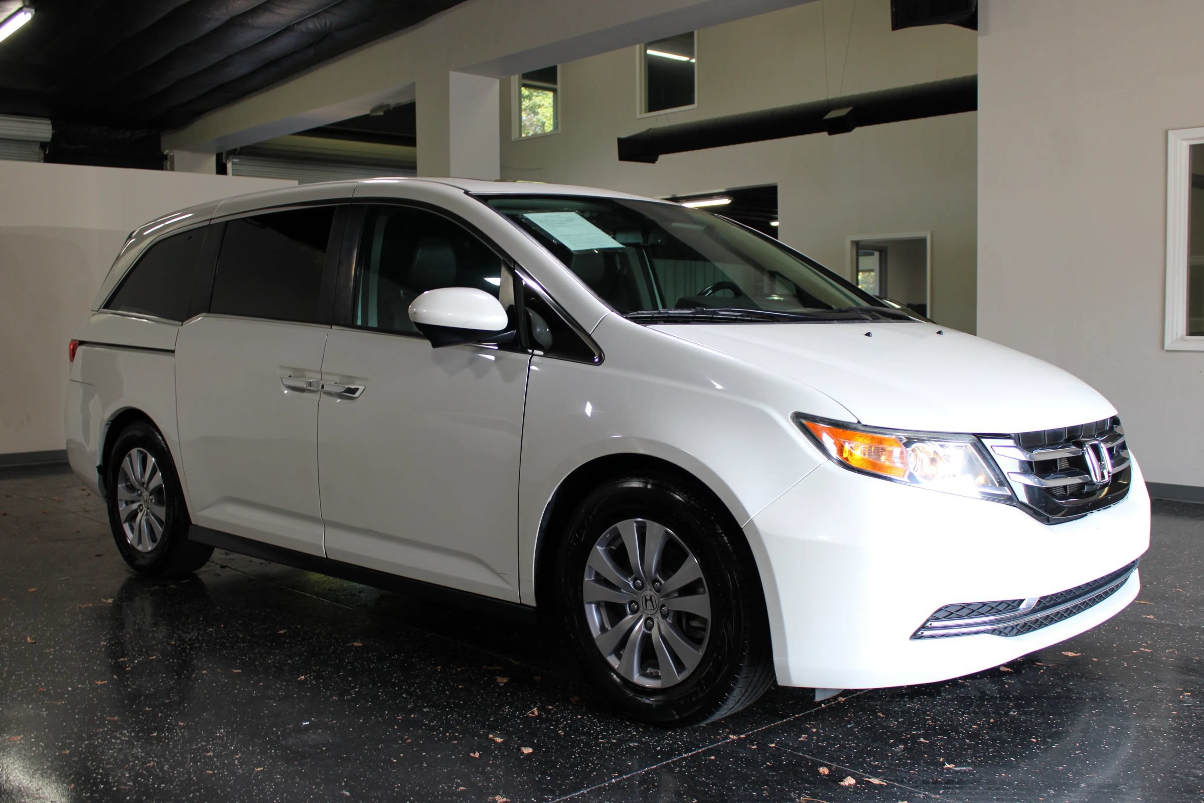 Used 2016 Honda Odyssey EX-L image 1
