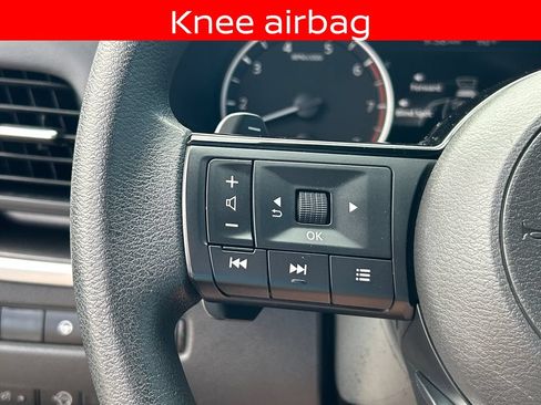 Used 2023 Nissan Rogue SV FWD image 24