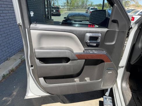 Used 2015 GMC Sierra 1500 SLT w/ SLT Crew Cab Value Package image 8