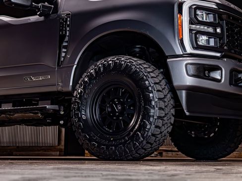 Used 2023 Ford F250 XLT w/ XLT Premium Package AWD/4WD image 15