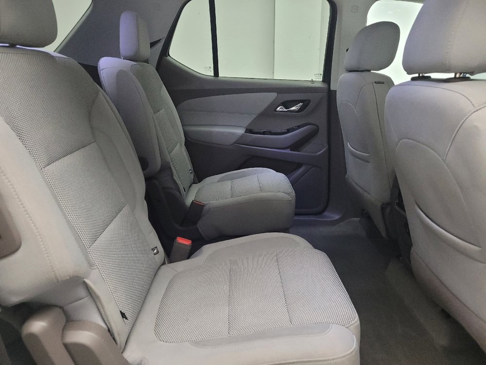 Used 2018 Chevrolet Traverse LT w/ LPO, Floor Liner Package AWD/4WD image 19