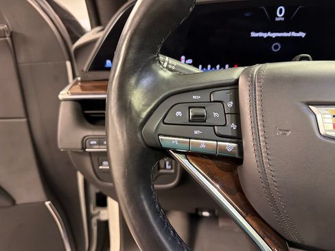 Used 2022 Cadillac Escalade Sport Platinum w/ Heavy-Duty Trailer Package AWD/4WD image 34