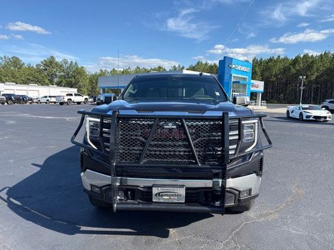 Used 2023 GMC Sierra 1500 SLT w/ SLT Premium Package AWD/4WD image 9